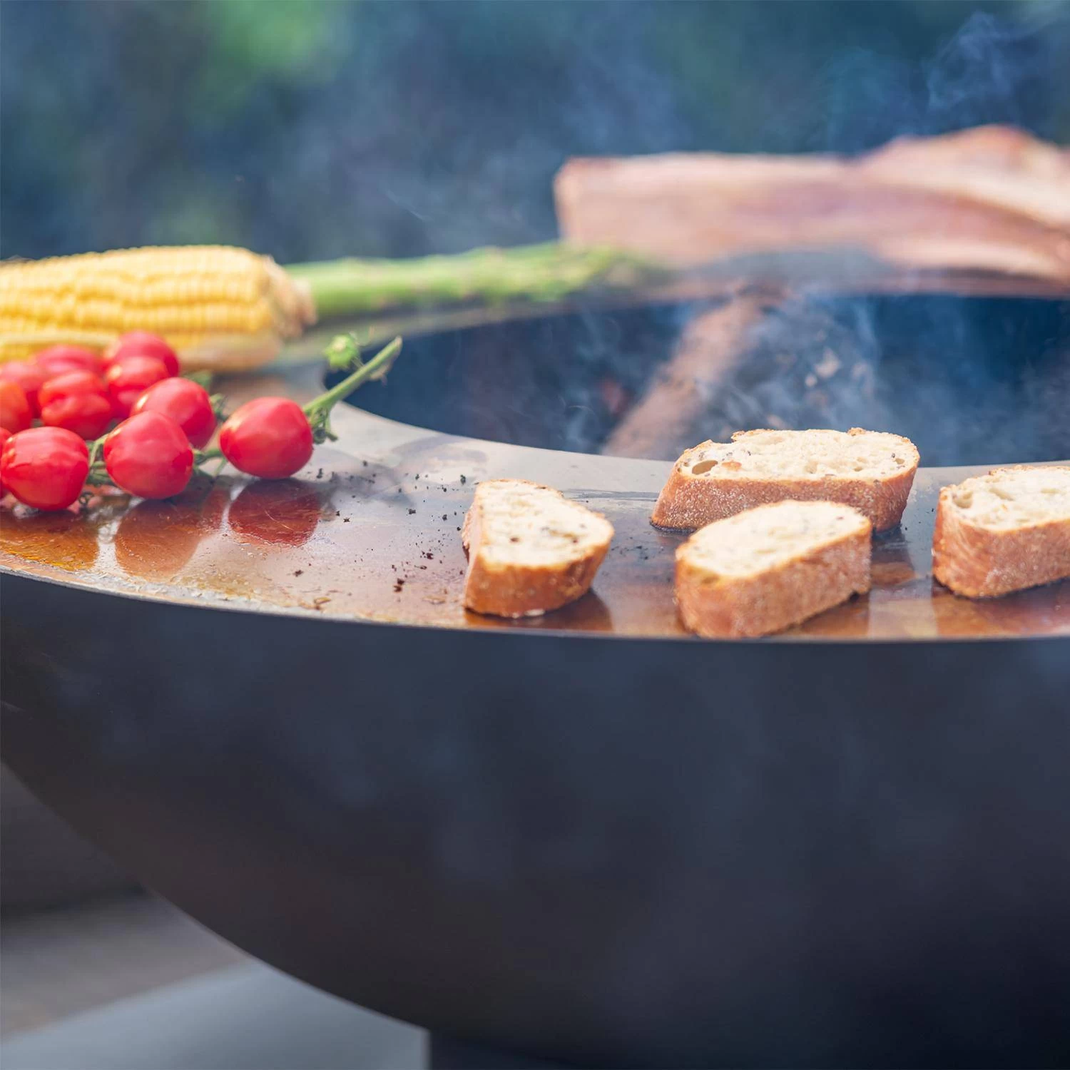 Braséro Barbecue Ø80cm, Planche De Cuisson, Stockage Bois Et Housse 3 Braséro Barbecue Ø80cm, Planche De Cuisson, Stockage Bois Et Housse – Image 3