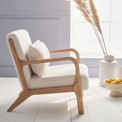 Fauteuil Scandinave En Bois Et Tissu Bouclette 10 Fauteuil Scandinave En Bois Et Tissu Bouclette -Sweeek iacscaboucl 9ca3bba03d4f372dd8c0905091f22835