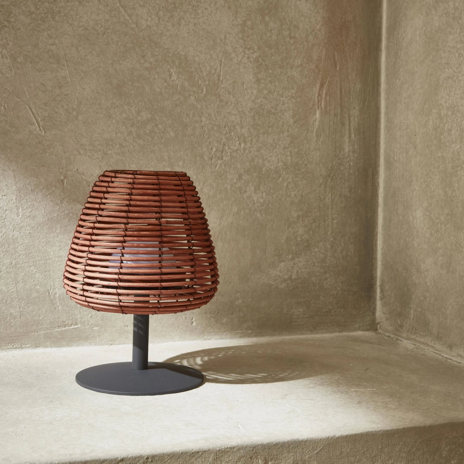 Lampe LED Nomade Sans Fil Intérieur/extérieur, En Rotin 2 Lampe LED Nomade Sans Fil Intérieur/extérieur, En Rotin – Image 2